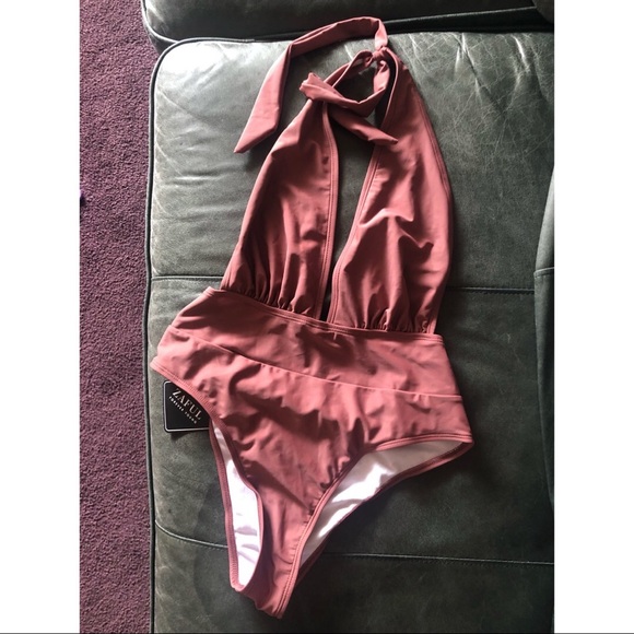 NWT Zaful deep plunge swimsuit! - Picture 3 of 7
